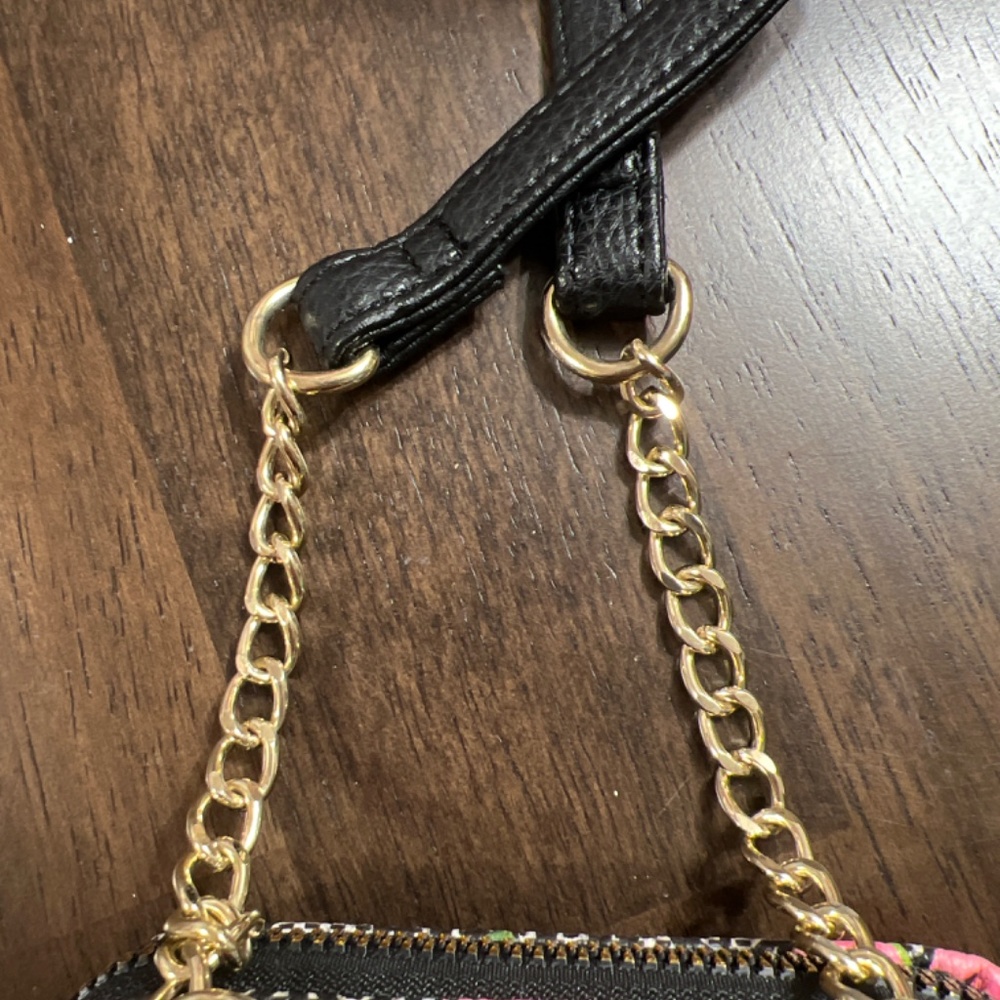 Juicy Couture Small Crossbody - Picture 6 of 6